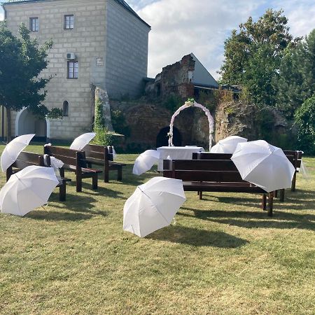 Penzion A Pivnice Varna Velka Bystrice Luaran gambar
