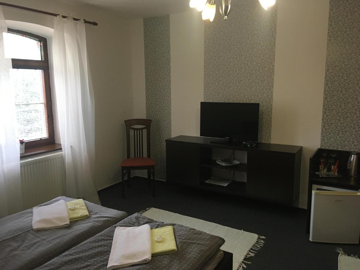 Penzion A Pivnice Varna Velka Bystrice Luaran gambar