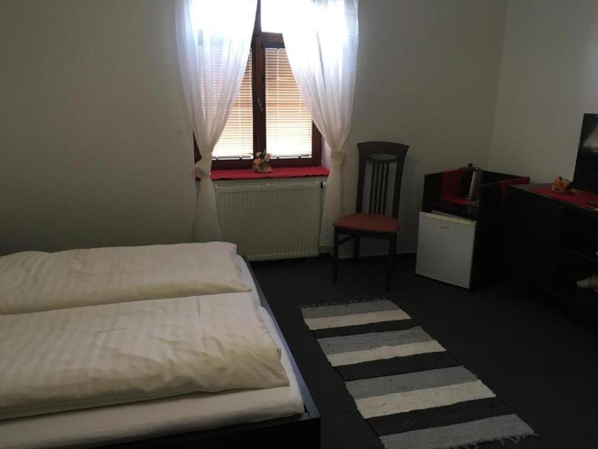 Penzion A Pivnice Varna Velka Bystrice Luaran gambar
